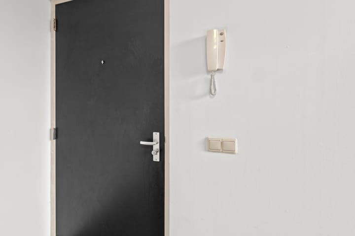 Photo 18 of Brugstraat 42