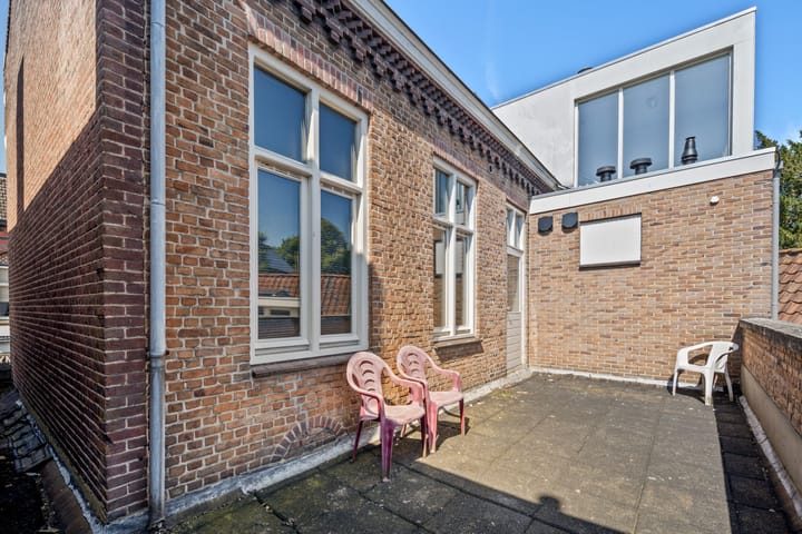 Photo 19 of Brugstraat 42