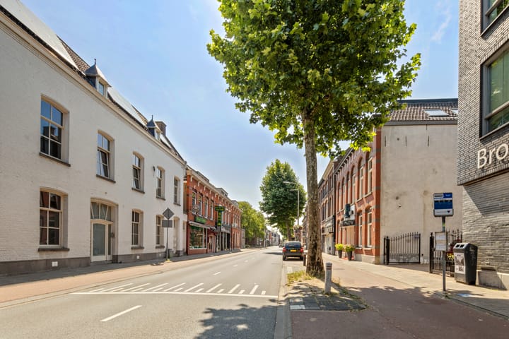 Photo 31 of Brugstraat 42