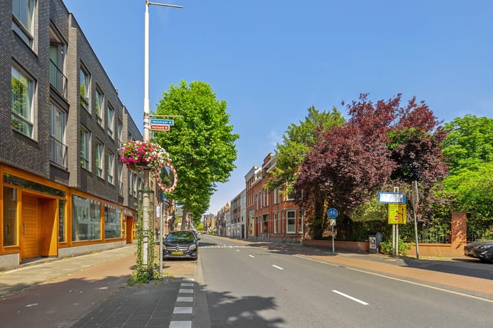 Photo 32 of Brugstraat 42