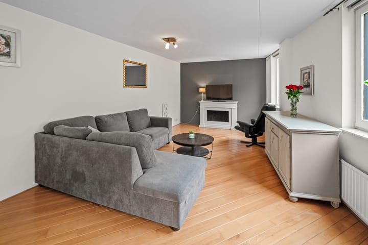 Photo 3 of Damstraat 62-A