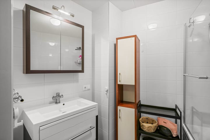 Photo 23 of Damstraat 62-A