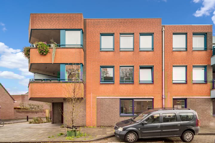 Photo 32 of Damstraat 62-A