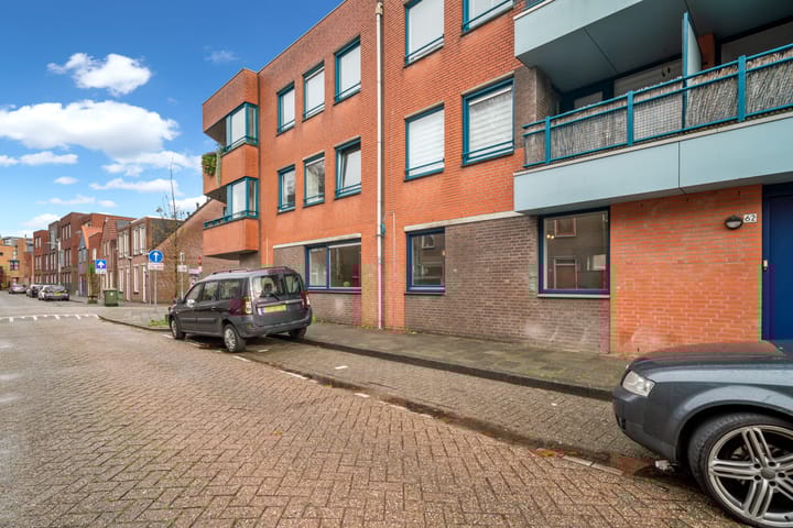Photo 35 of Damstraat 62-A