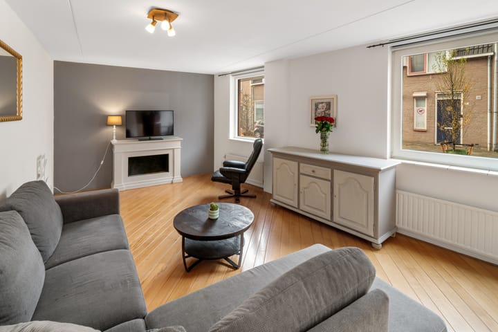 Photo 8 of Damstraat 62-A