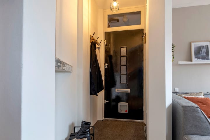 Photo 8 of Helper Weststraat 2-B