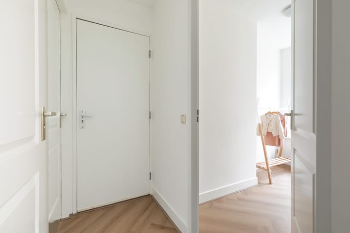 Photo 22 of Pieter Langendijkstraat 33-1