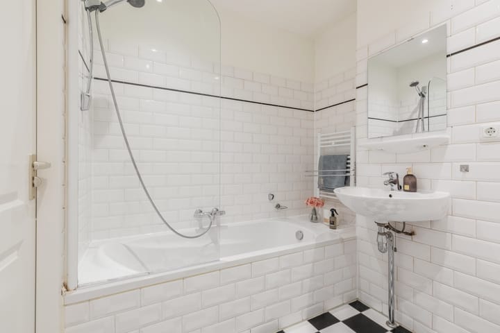 Photo 27 of Pieter Langendijkstraat 33-1