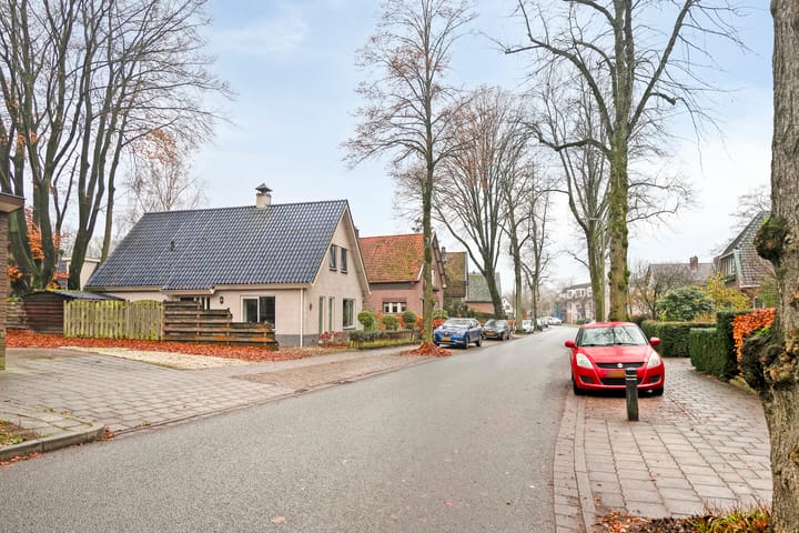 Photo 4 of Weemeweg 1