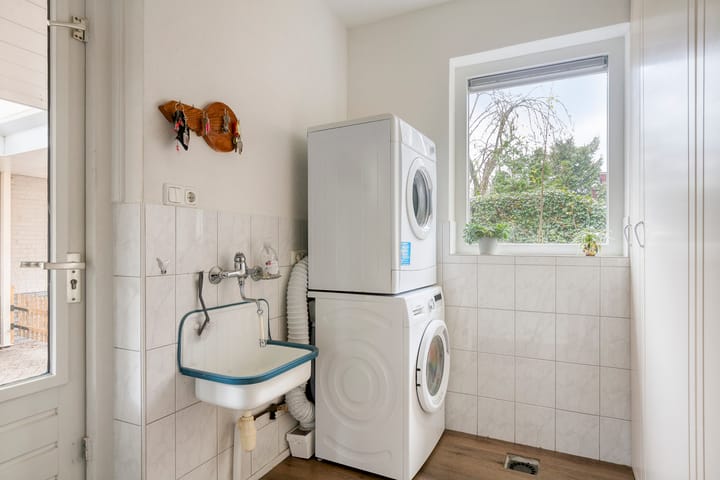 Photo 23 of Weemeweg 1