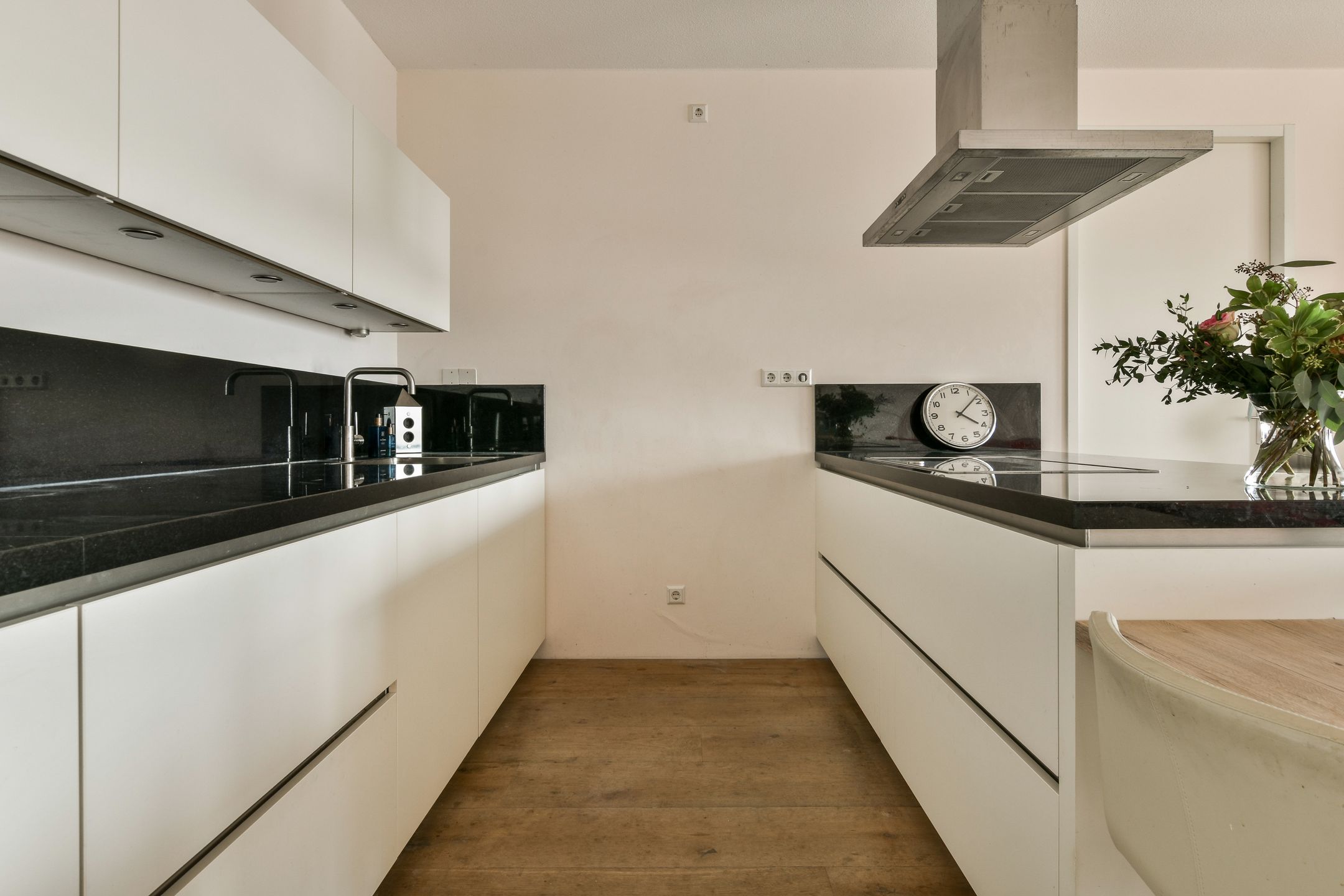 Foto 9 van Mary van der Sluisstraat 400