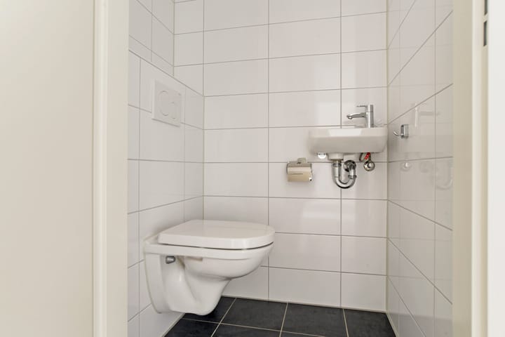 Photo 9 of Westwaarts 32-P