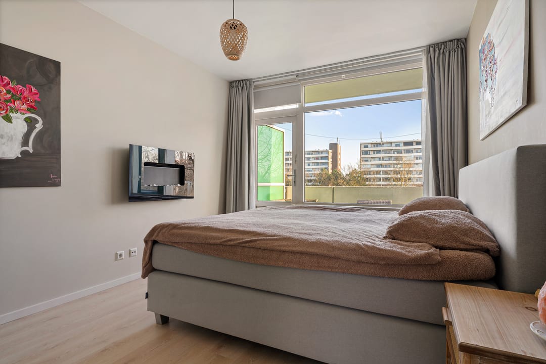 Photo 26 of Van Ostadelaan 398