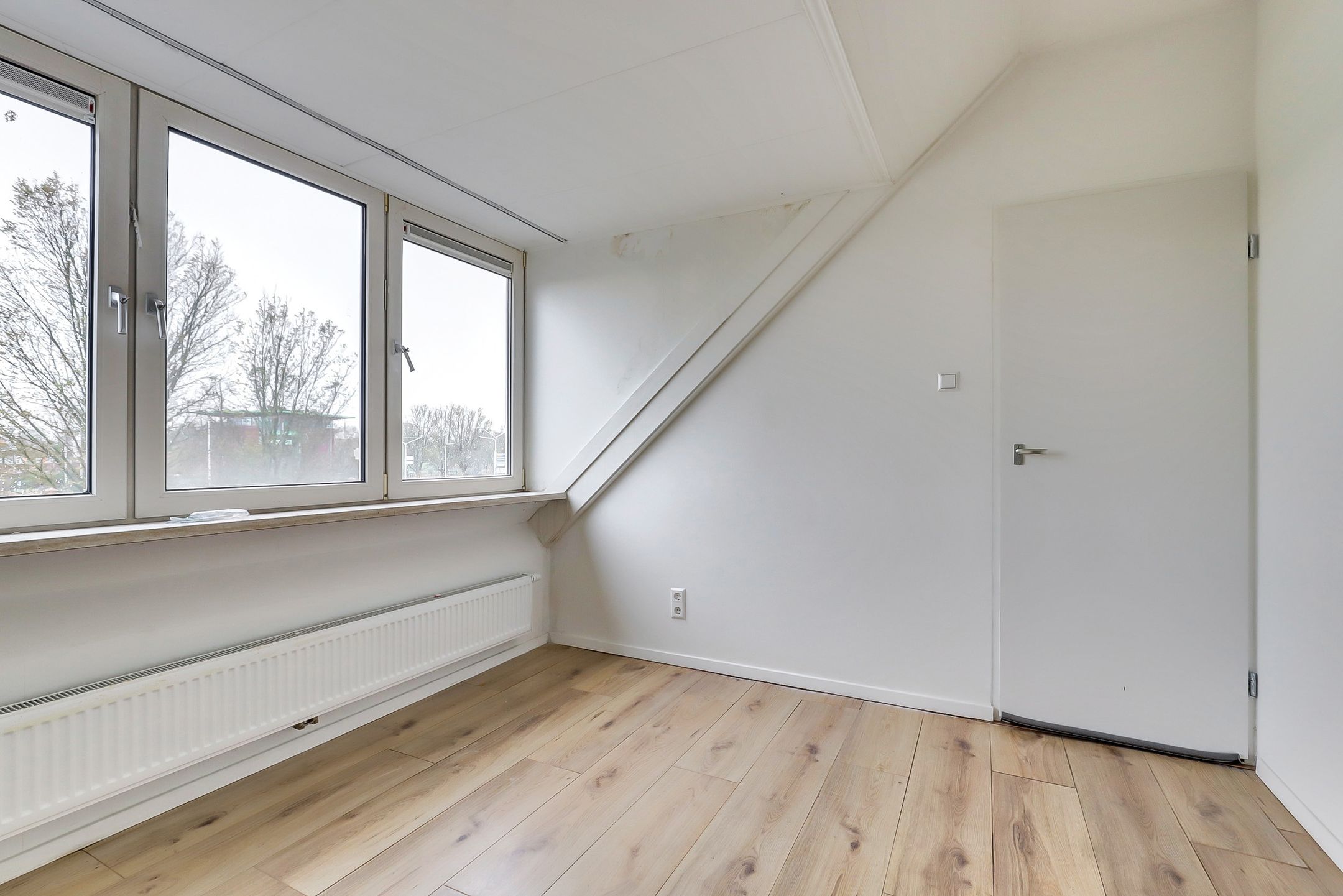 Foto 12 van Hellenburg 13