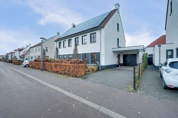 Photo 4 of Tuinlaan 129