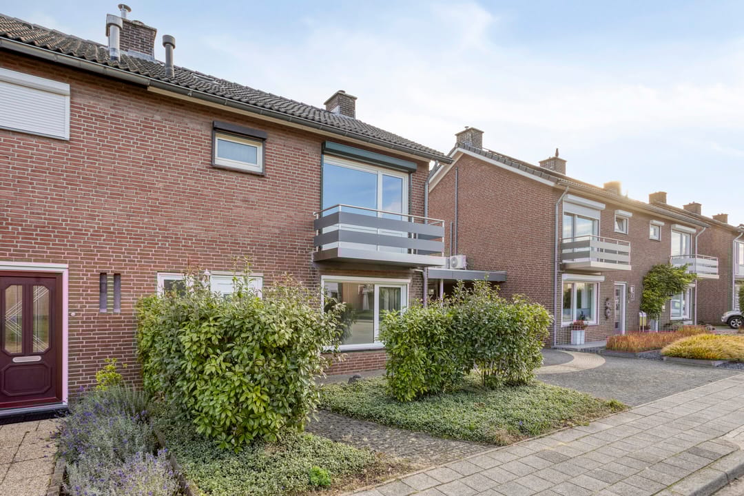 Photo 2 of van Goghstraat 4