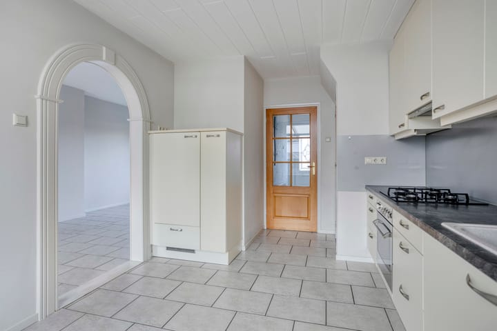 Foto 12 van van Goghstraat 4