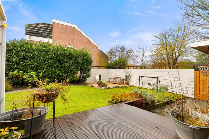 Photo 34 of Dokter W Nijestraat 66