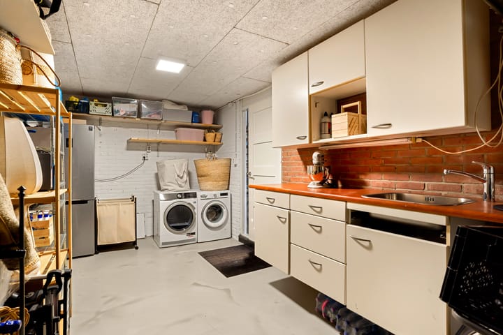 Photo 80 of Dokter W Nijestraat 66