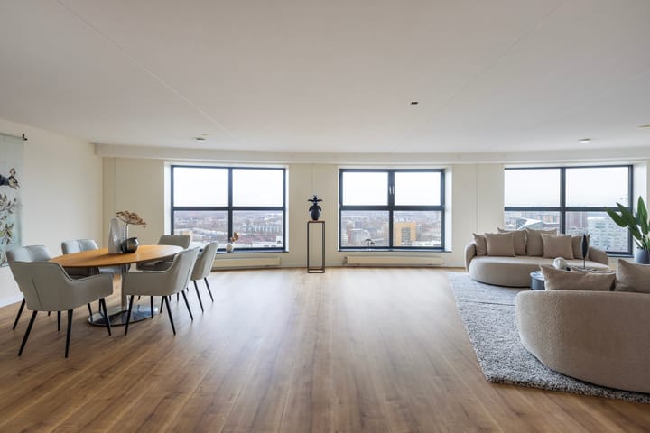 Photo 7 of Weena 253