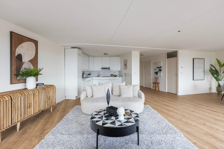 Photo 16 of Weena 253