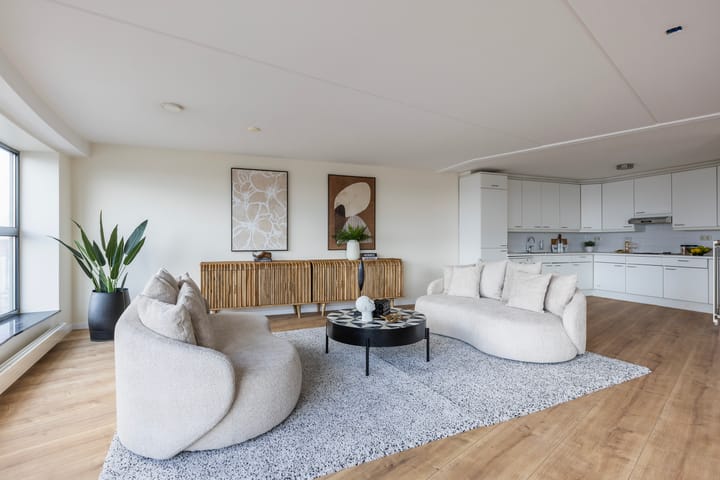 Photo 19 of Weena 253