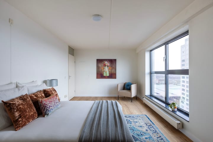 Photo 36 of Weena 253