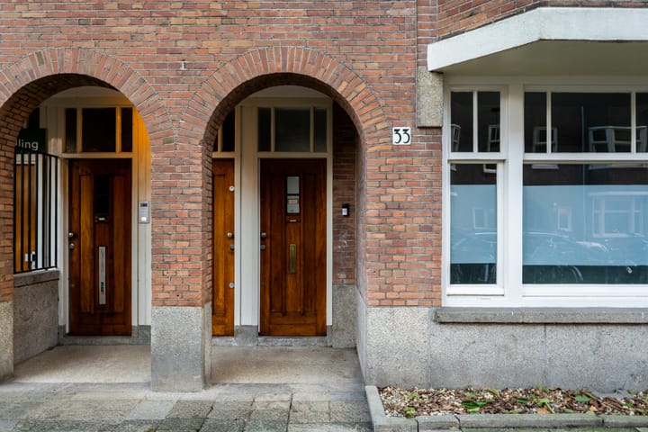 Photo 2 of Bennebroekstraat 33-H
