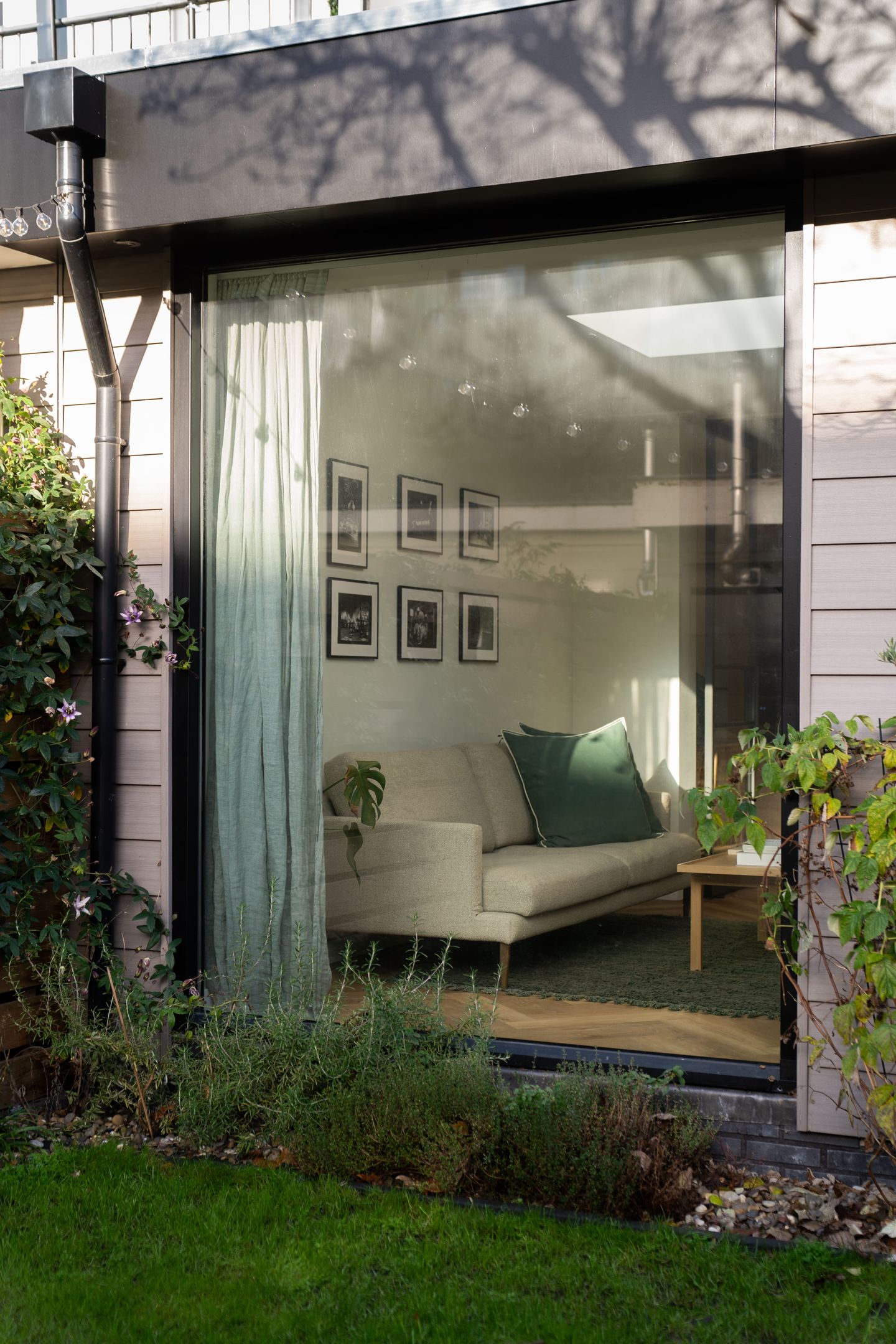 Photo 35 of Bennebroekstraat 33-H