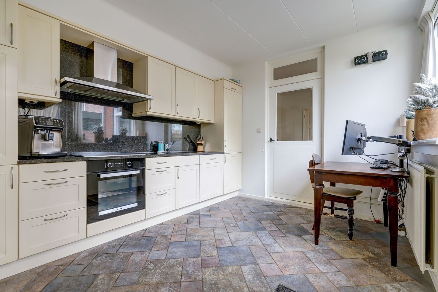 Photo 14 of Tuinderslaan 28