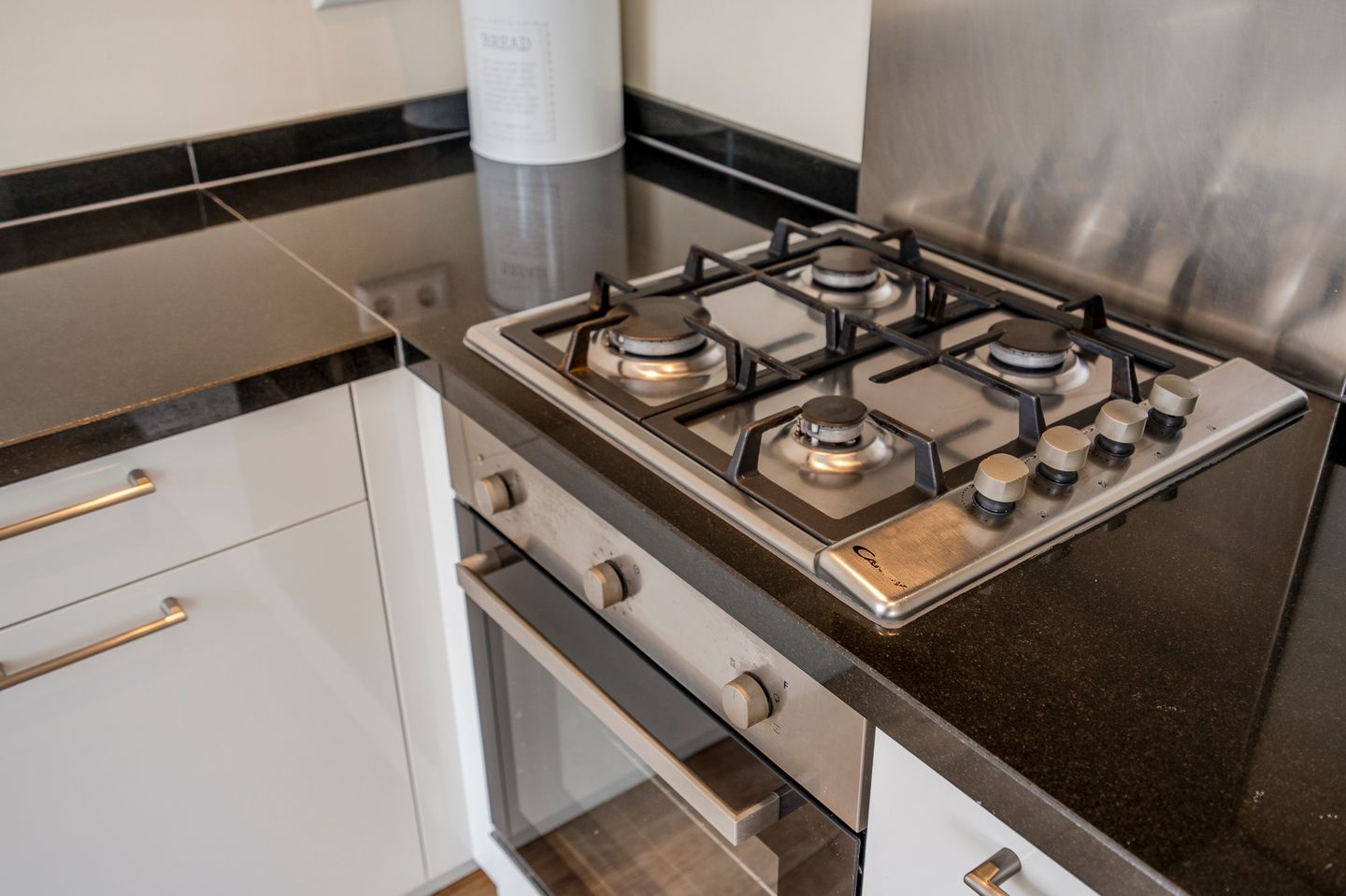 Foto 19 van Theresiastraat 222