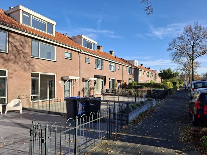 Photo 16 of Amalia van Solmsstraat 87