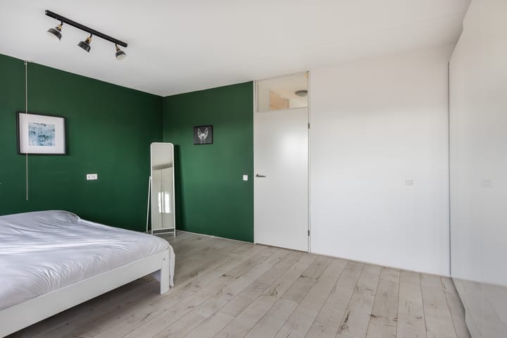 Photo 25 of Weena 931