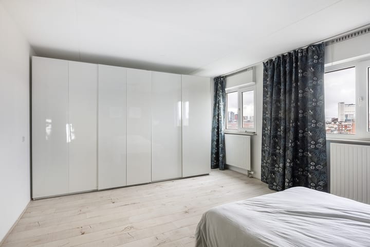 Photo 24 of Weena 931