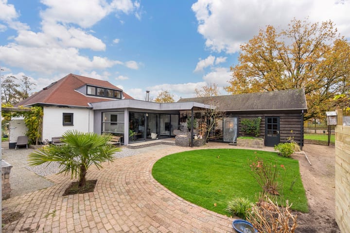 Photo 10 of Klapstraat 35