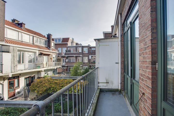 Foto 13 van De Bullstraat 70