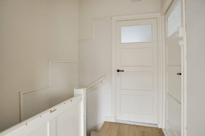 Foto 16 van De Bullstraat 70