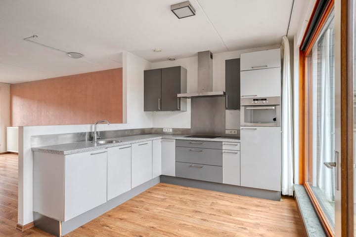 Photo 2 of Grasbloem 107