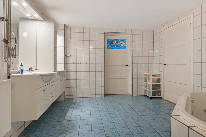 Photo 35 of Houwerdastraat 18