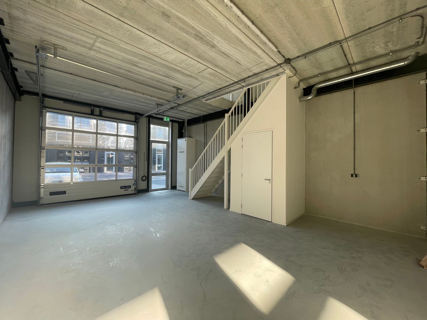 View photo 3 of Lelystraat 70-d