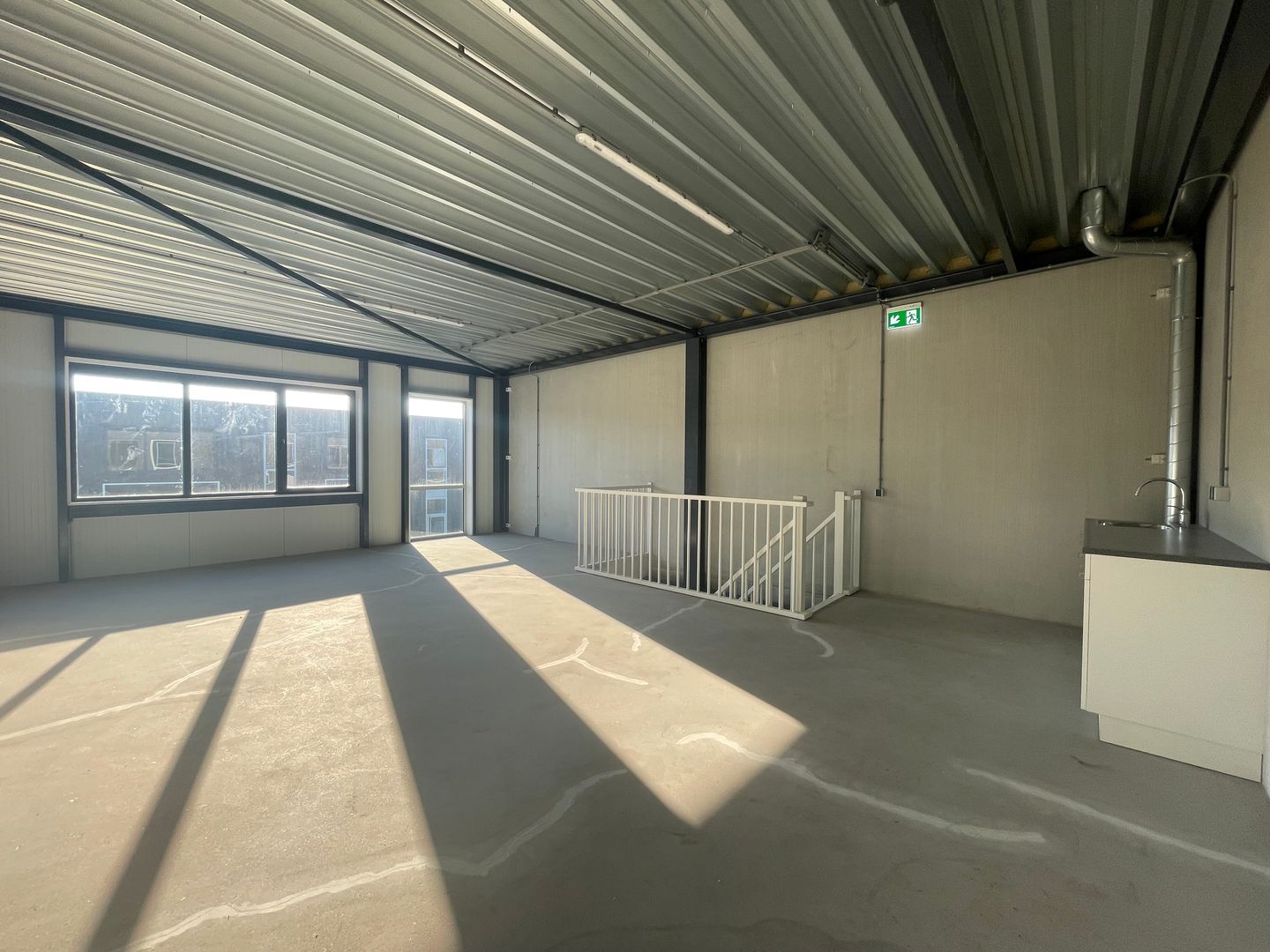 View photo 4 of Lelystraat 70-d