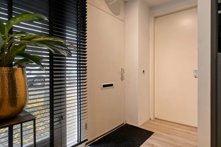 Photo 8 of Corridor 37