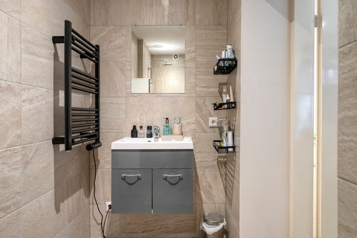 Photo 19 of Corridor 37