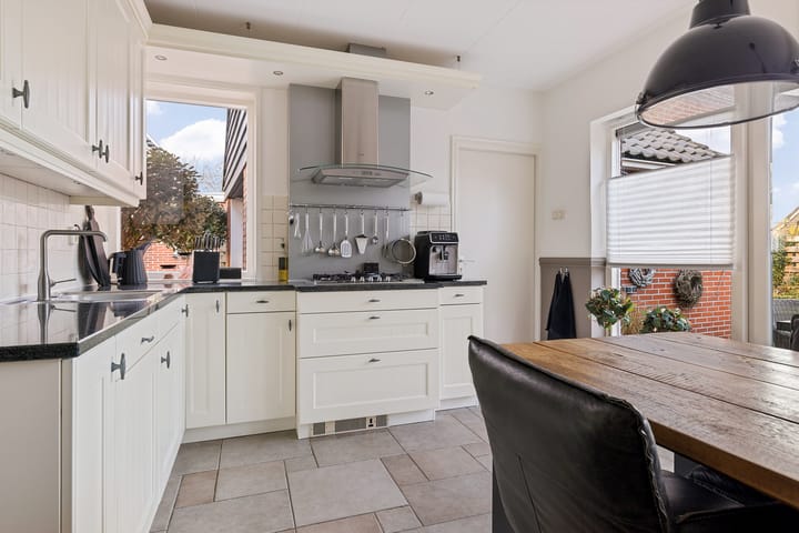 Photo 39 of Heemweg 8