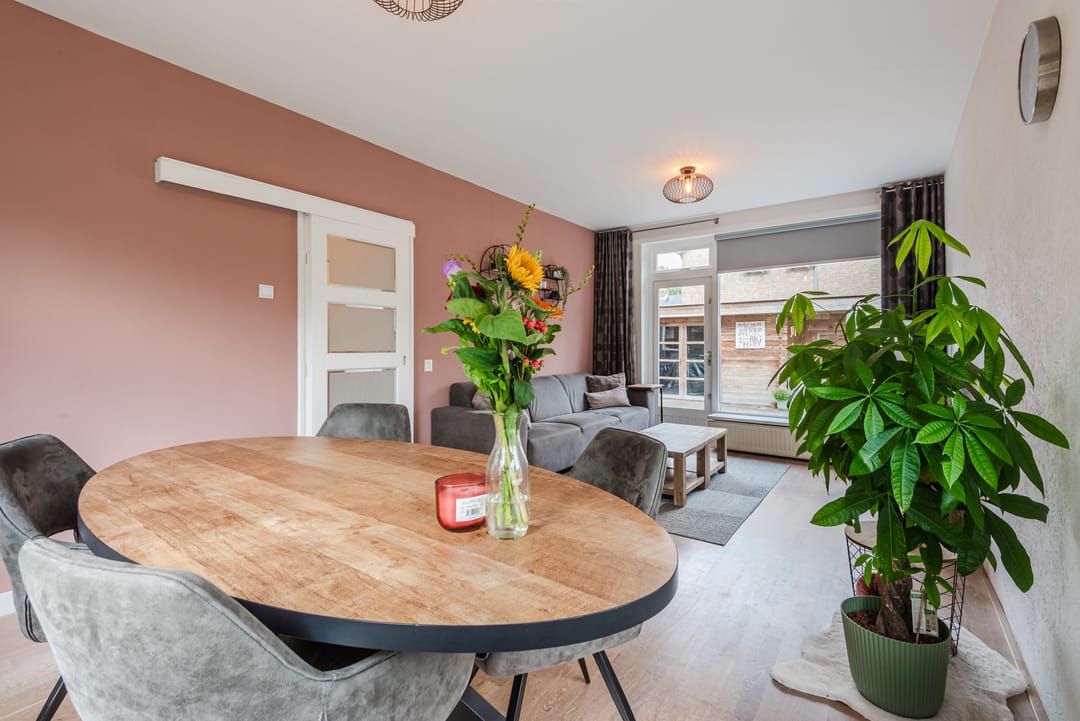 Foto 13 van Julianalaan 10