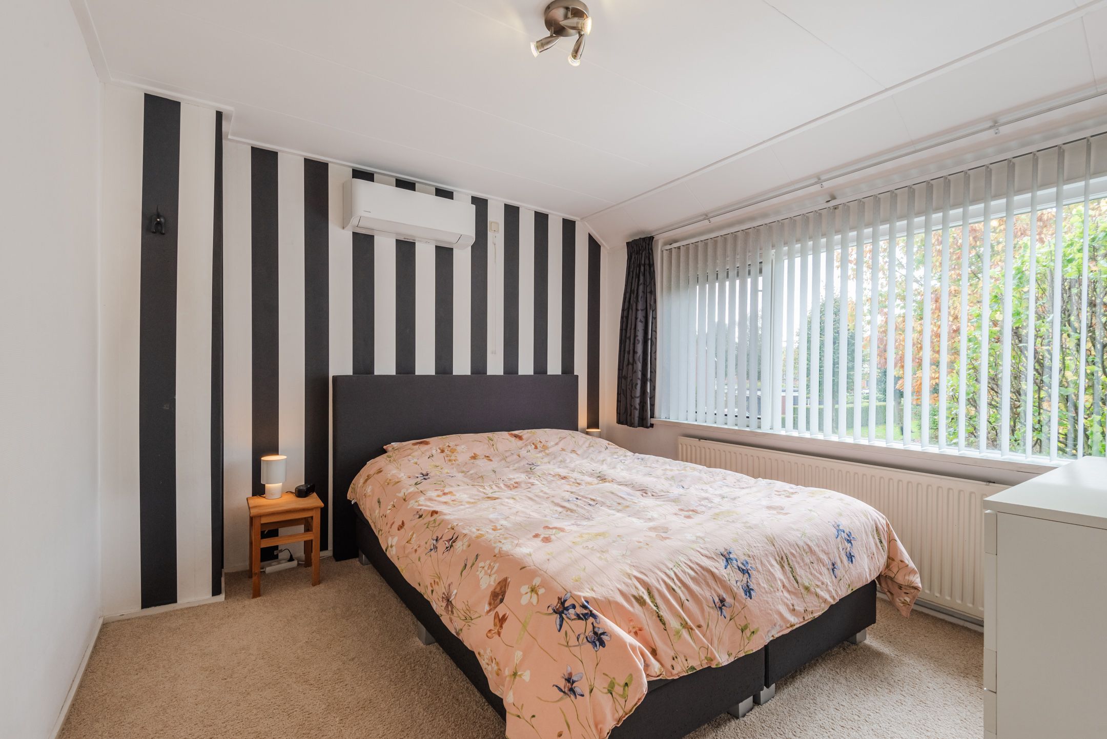 Foto 24 van Julianalaan 10