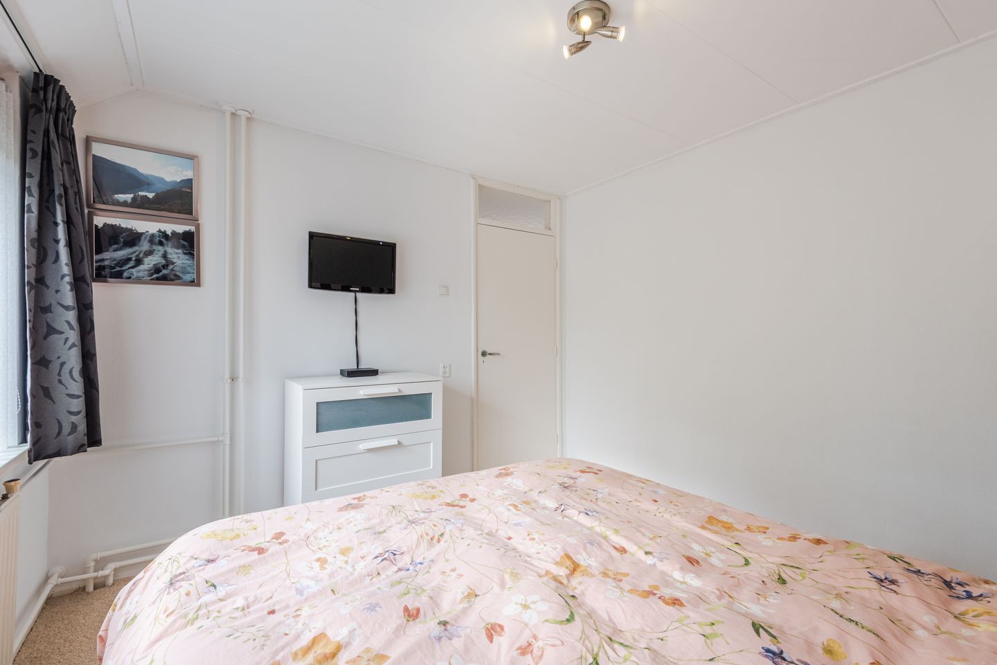 Foto 25 van Julianalaan 10