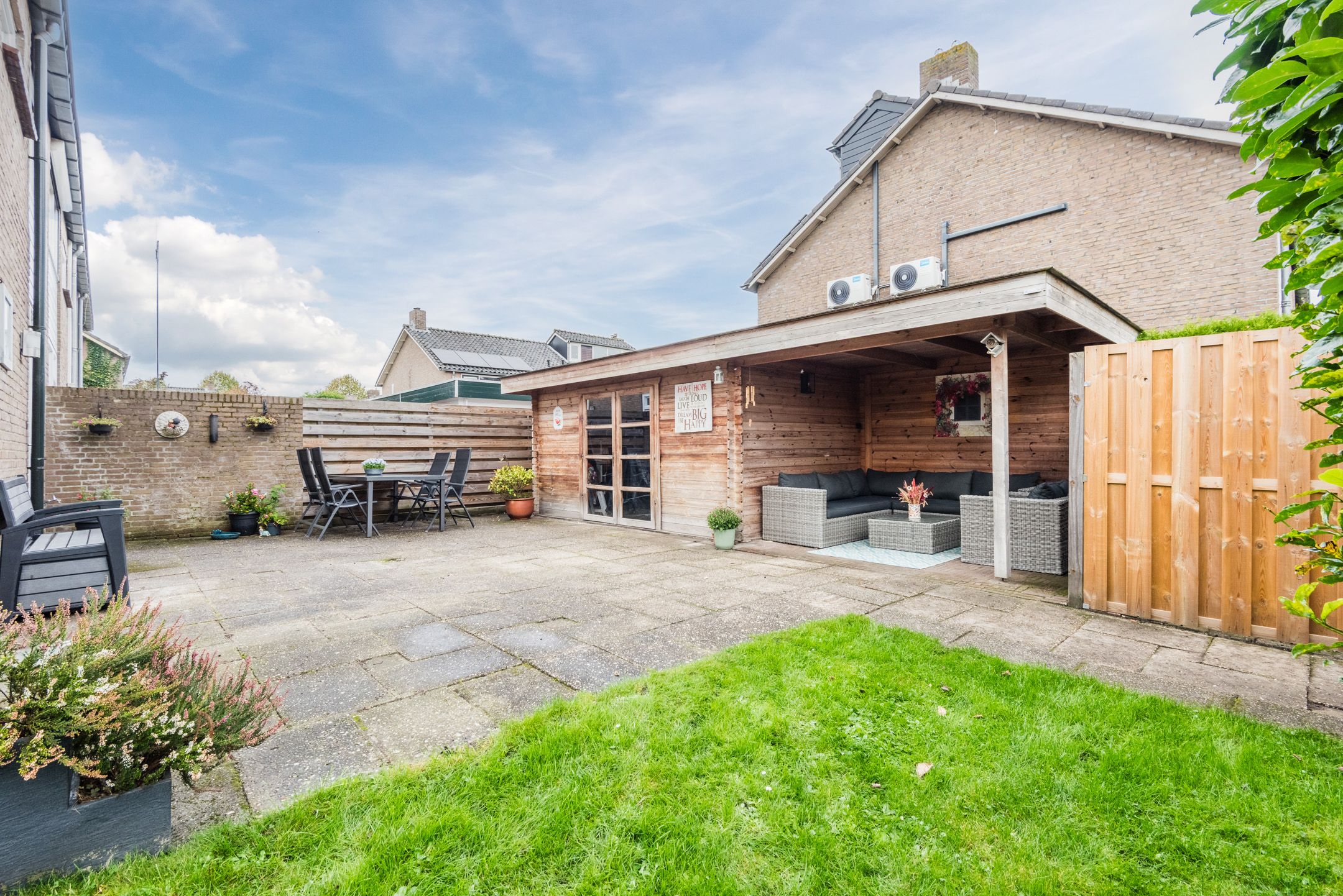 Foto 33 van Julianalaan 10