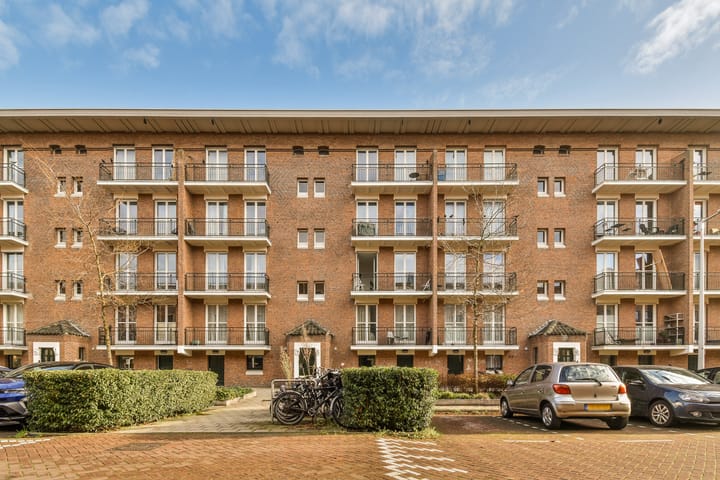 Foto 2 van Akbarstraat 16-B