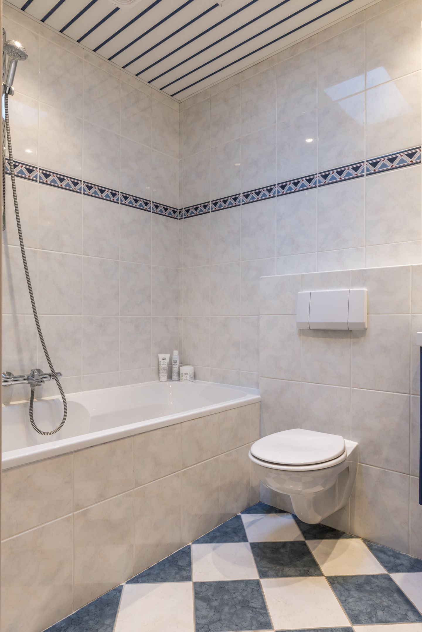 Photo 20 of Gondulphusstraat 11